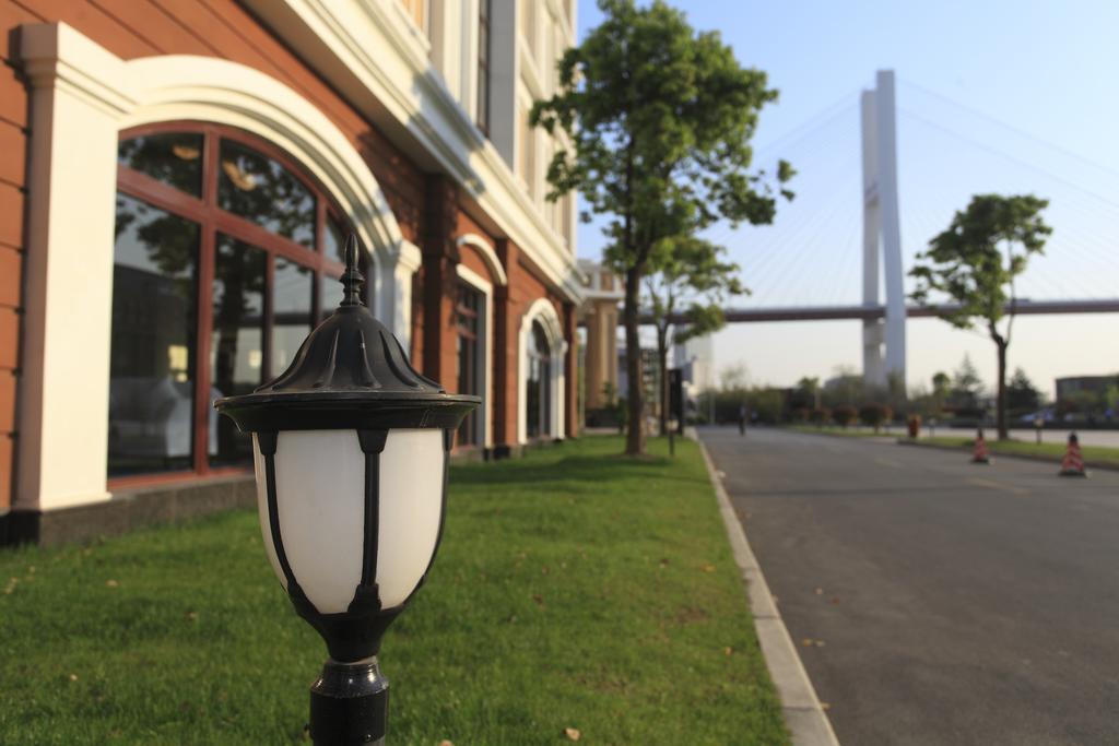 Shanghai Eiffelton Hotel ภายนอก รูปภาพ