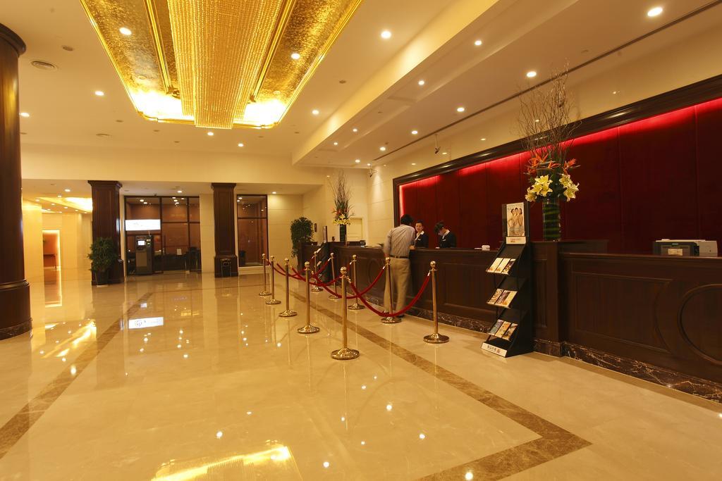 Shanghai Eiffelton Hotel ภายนอก รูปภาพ